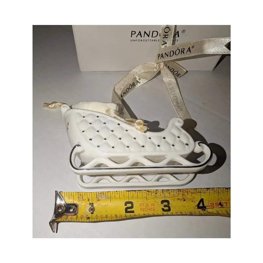 2014 Pandora Unforgettable Moments Holiday Sleigh Christmas Ornament w/box